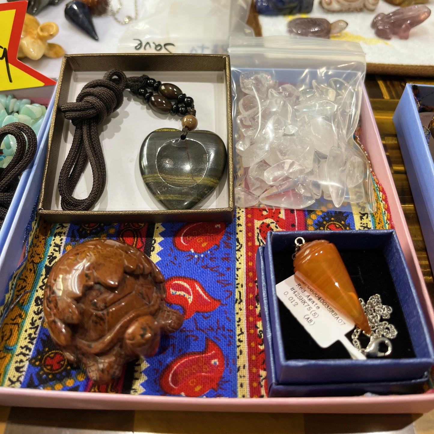Anthony Live! Set B($25.99):Small carving*1+Free gift box*1