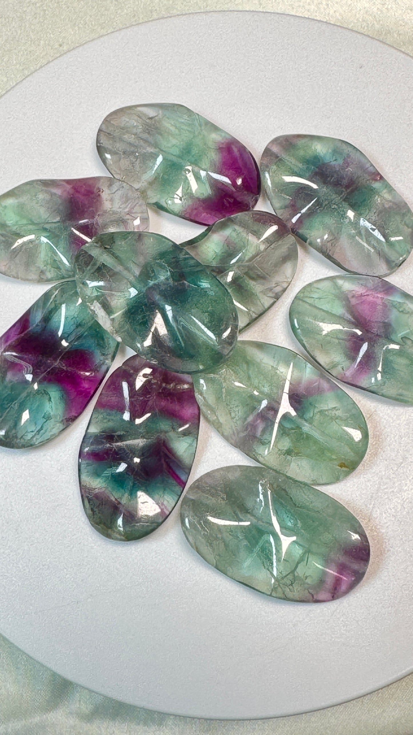 HONG KONG SHOWROOM STOCK CLEARANCE (Waved Bead)