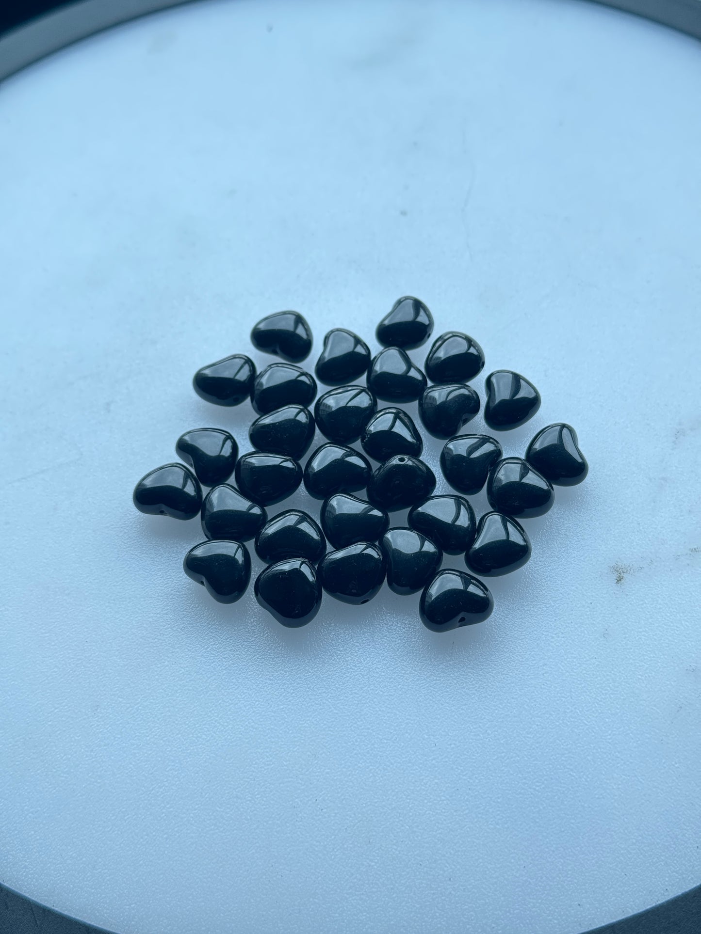 HONG KONG SHOWROOM STOCK CLEARANCE (Heart,Top to Bottom Hole)
