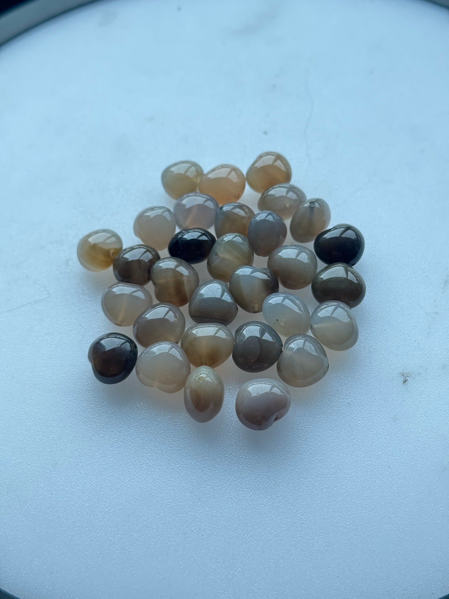HONG KONG SHOWROOM STOCK CLEARANCE (Heart,Top to Bottom Hole)