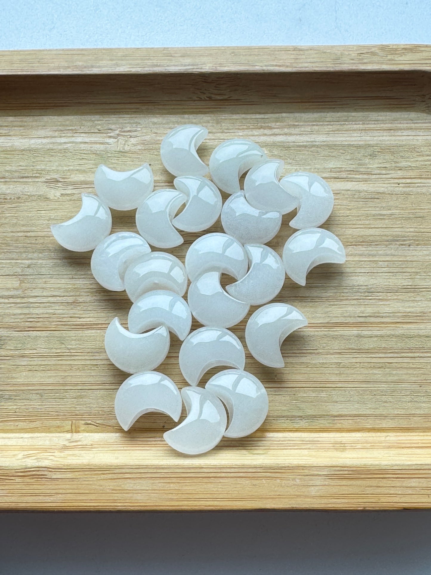 HONG KONG SHOWROOM STOCK CLEARANCE (Moon)