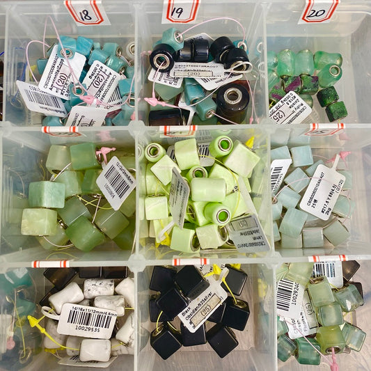 Kate Live! 【P Brand Gems Charms】Clearance, Host Pick, Non-refundable! | By String (1 String=5pcs) | Big Hole Sterling Silver Cores | Gems Options refer to current Live!